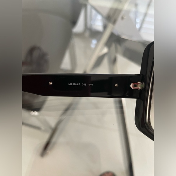 NINA RICCI SUNGLASSES - Picture 11 of 16